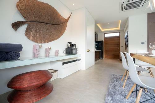 La Belle Pool Villa Phuket - Tropical Modern Living
