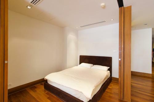 Pearl Of Naithon - Beachfront Apartments