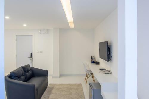 Thewhitehotel By Charoensri - Sha Extra Plus