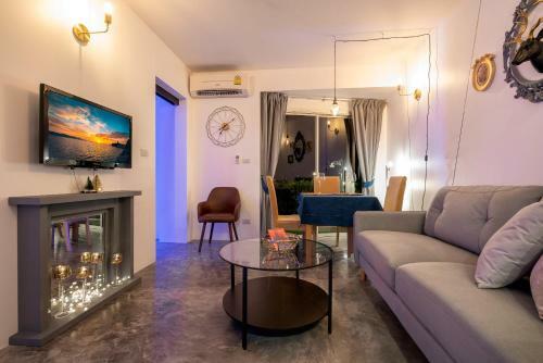 1 Bedroom Apartment In Replay