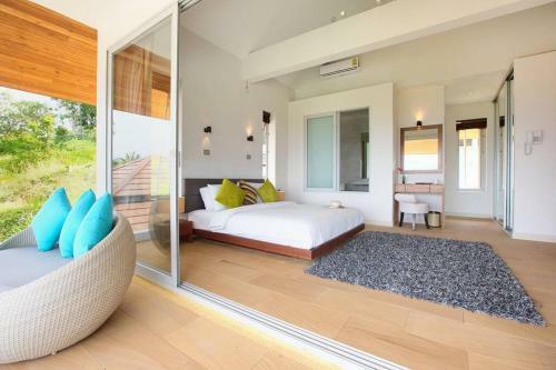 6 Bedroom Luxury Villa Moon