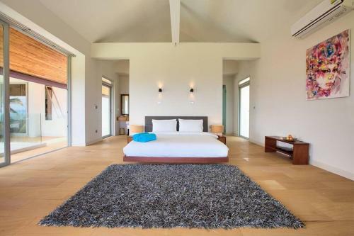 6 Bedroom Luxury Villa Moon