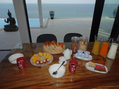 Fabuleuse Villa Aliz�s, Vue Mer Avec V�hicule 4x4