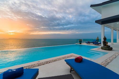 Fabuleuse Villa Aliz�s, Vue Mer Avec V�hicule 4x4