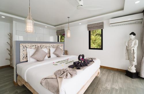 Fabuleuse Villa Aliz�s, Vue Mer Avec V�hicule 4x4