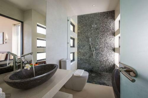 5 Bedroom Luxury Sea View Villa Lilac