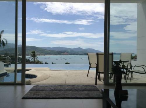 3 Bedroom Sunset Sea View Apartment Bangrak (hm)