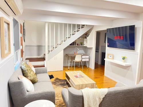 Quiet, Cozy And Calm 3 Bedroom House.