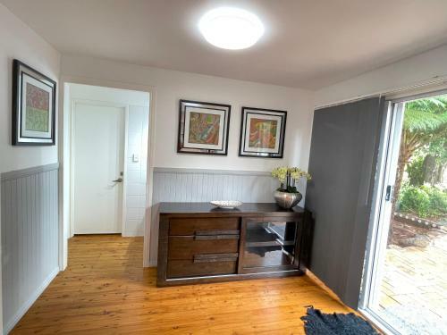Quiet, Cozy And Calm 3 Bedroom House.
