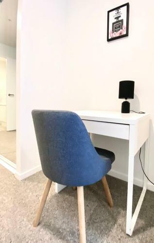 Apartamento Oakleigh Stylish 2b2b Apt With Beautiful View 4b