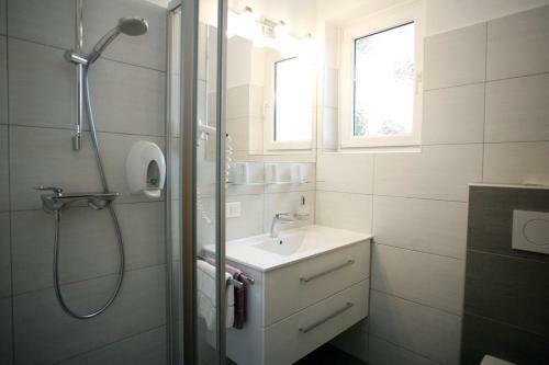 Hostal Hotel Garni Fr�hst�ckspension Neff