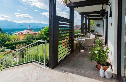 Hostal Hotel Garni Fr�hst�ckspension Neff
