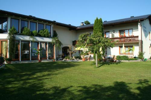 Hotel Garni Landhaus Servus
