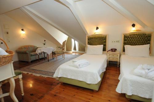 Pyrgos Of Mytilene Hotel