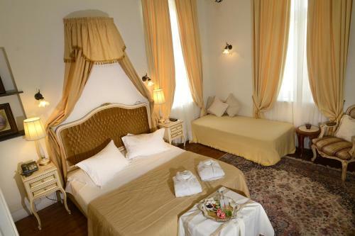 Pyrgos Of Mytilene Hotel