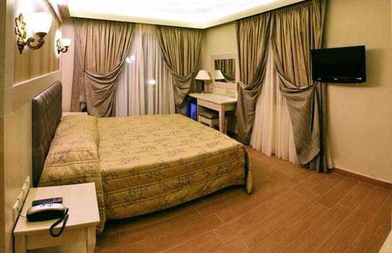 Theofilos Paradise Boutique Hotel