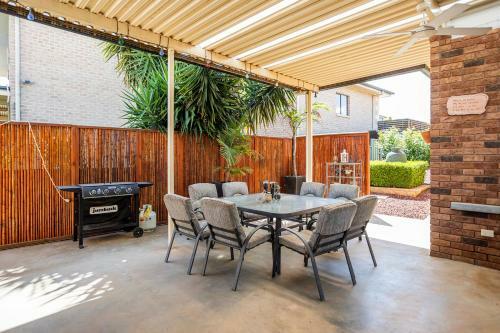 Contractor's Heaven And Entertainer