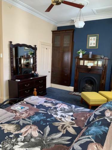 Central Tranquility On Summer