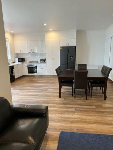 Central Tranquility 184 - 5min Walk To Town