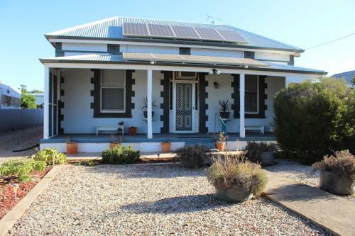 Barrier House - Peterborough - Sa