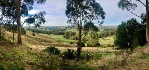 Bimbadeen - Stunning Poowong Valley View