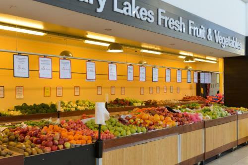 Waterfront Grand Villa For Big Group