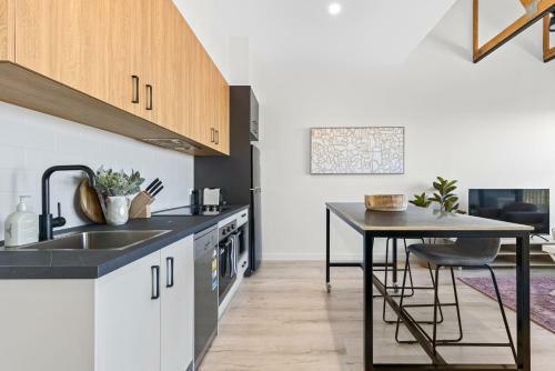 Hobart Lane Apartments