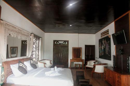 Lodge Pondok Legon House