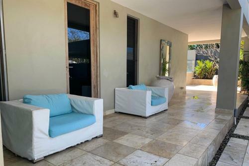 Beachside Villa With Private Lap Pool