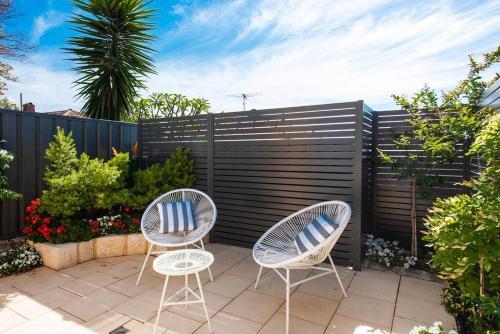 Scarborough Villa On Duke - Executive Escapes