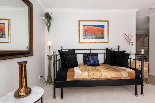 Scarborough Villa On Duke - Executive Escapes