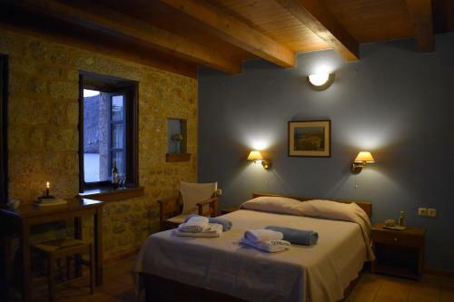 Hotel Pyrgoi Theodorakaki: Gerolimenas