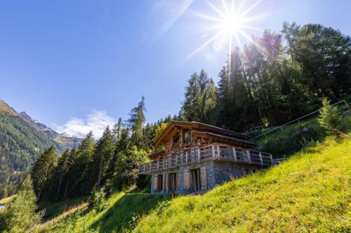 Fabulous Luxury Spa Chalet W. Jacuzzi Sauna