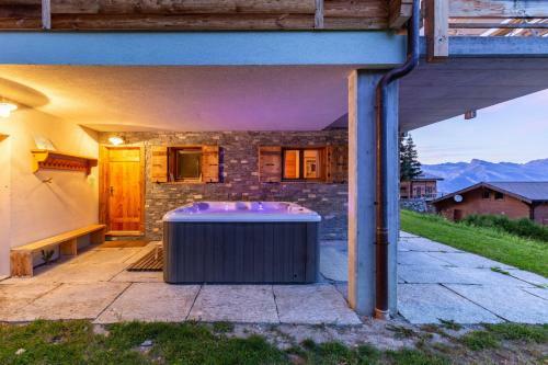 Fabulous Luxury Spa Chalet W. Jacuzzi Sauna