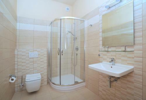 Hostal Penzion Kr�lovsk� L�zn?