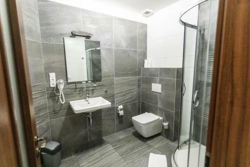 Hostal Penzion Kr�lovsk� L�zn?