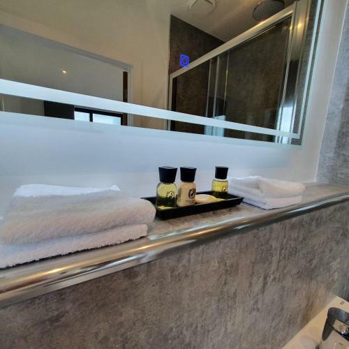 Apartamento Central Penthouse With Hot Tub & Views 24