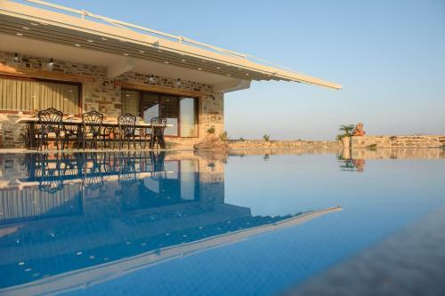 Zeus & Dione Luxury Villa