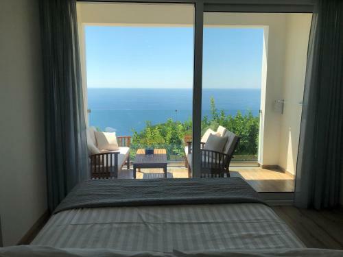 Apartamento Lakones Deluxe Suites