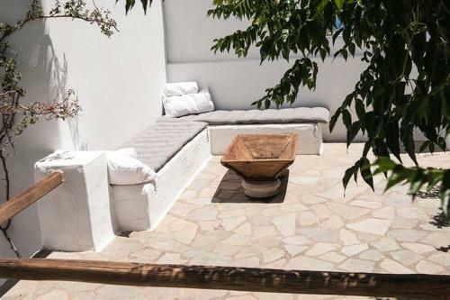 Exquisite Estate, Serene Environment