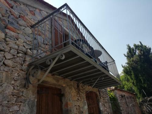 Tsitalia Cottage House