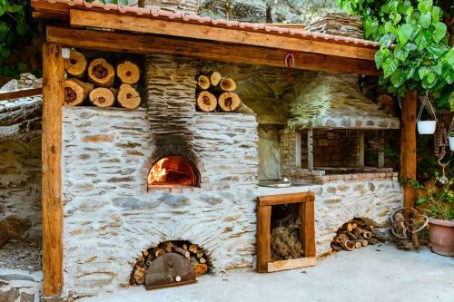 Traditional Apartments Elafos