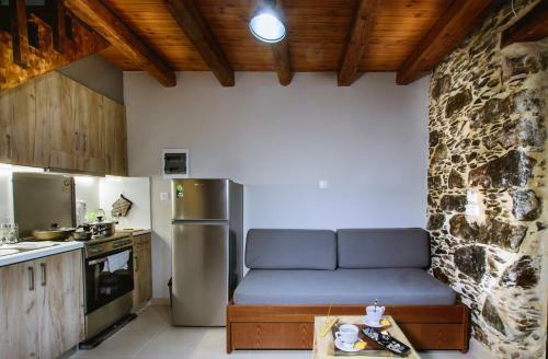 Villa Ellafos Traditional Living