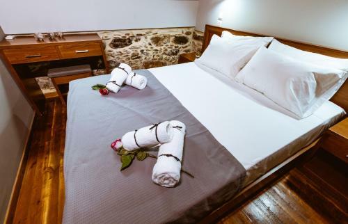 Villa Ellafos Traditional Living