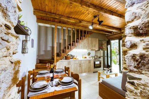 Villa Ellafos Traditional Living