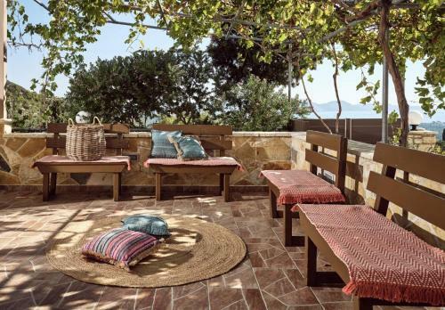 Lithakia Balcony Villa