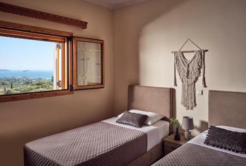 Lithakia Balcony Villa