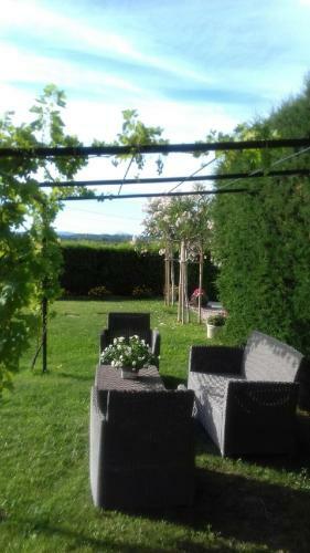 Bed & Breakfast Chambre Du Raisin