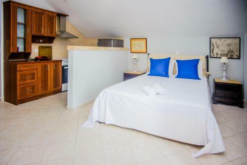 Xenia Ionis Luxury Apartments