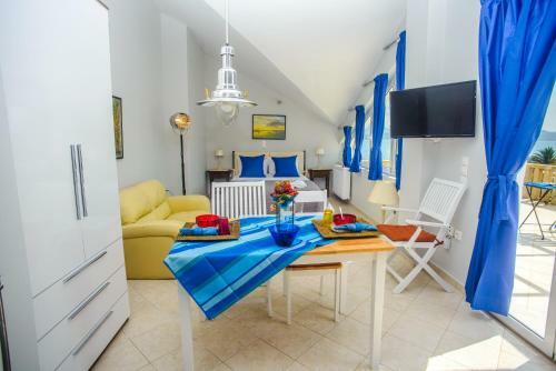 Xenia Ionis Luxury Apartments